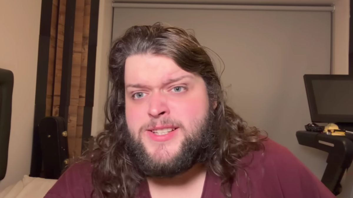 YouTuber Reveals How Much He Earned From 200 Million Views: “That’s Incredible”