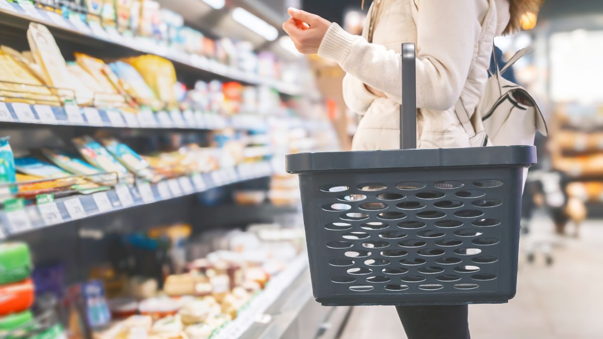 Items You Should Always Buy Generic at the Grocery Store