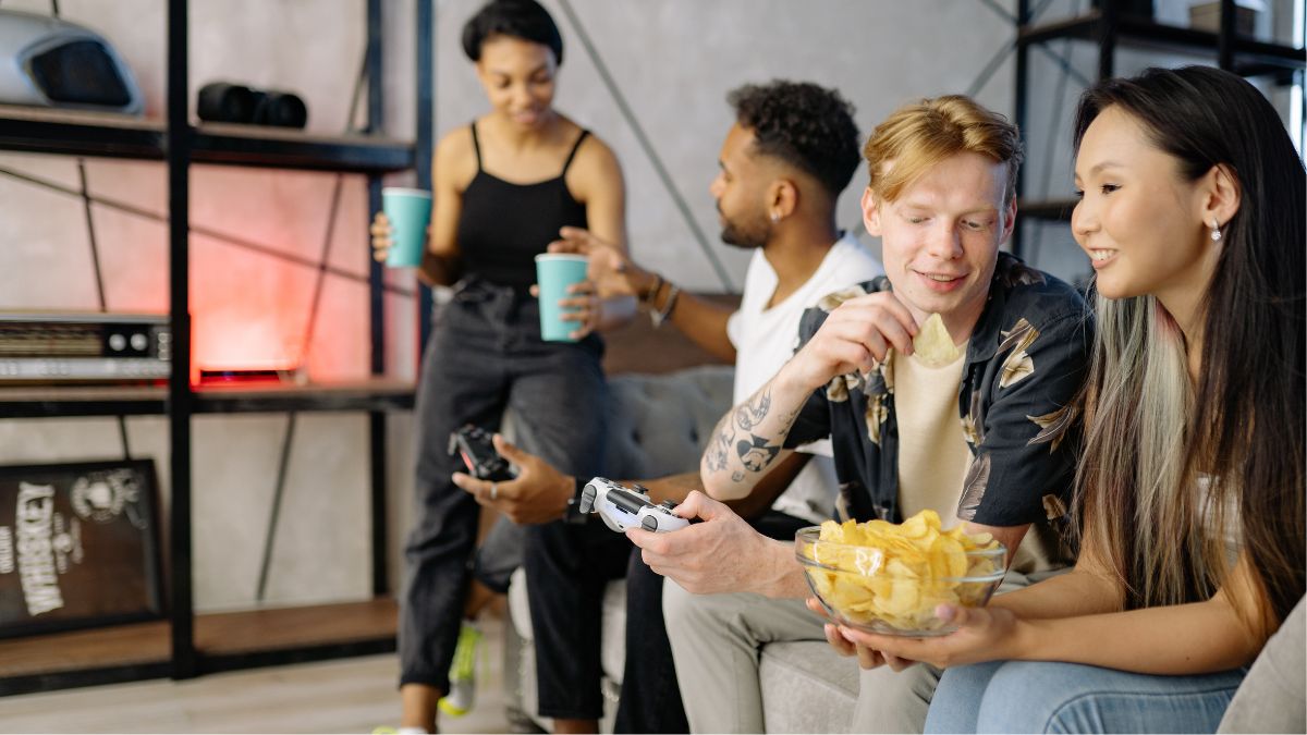 Things People Do When Hosting a Party That Secretly Offend All the Guests