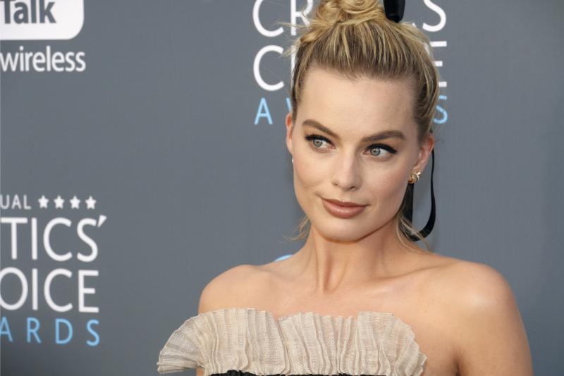 Margot Robbie’s Sheer Tank And Baggy Denim Combo Is The Ultimate Off-Duty Chanel Uniform