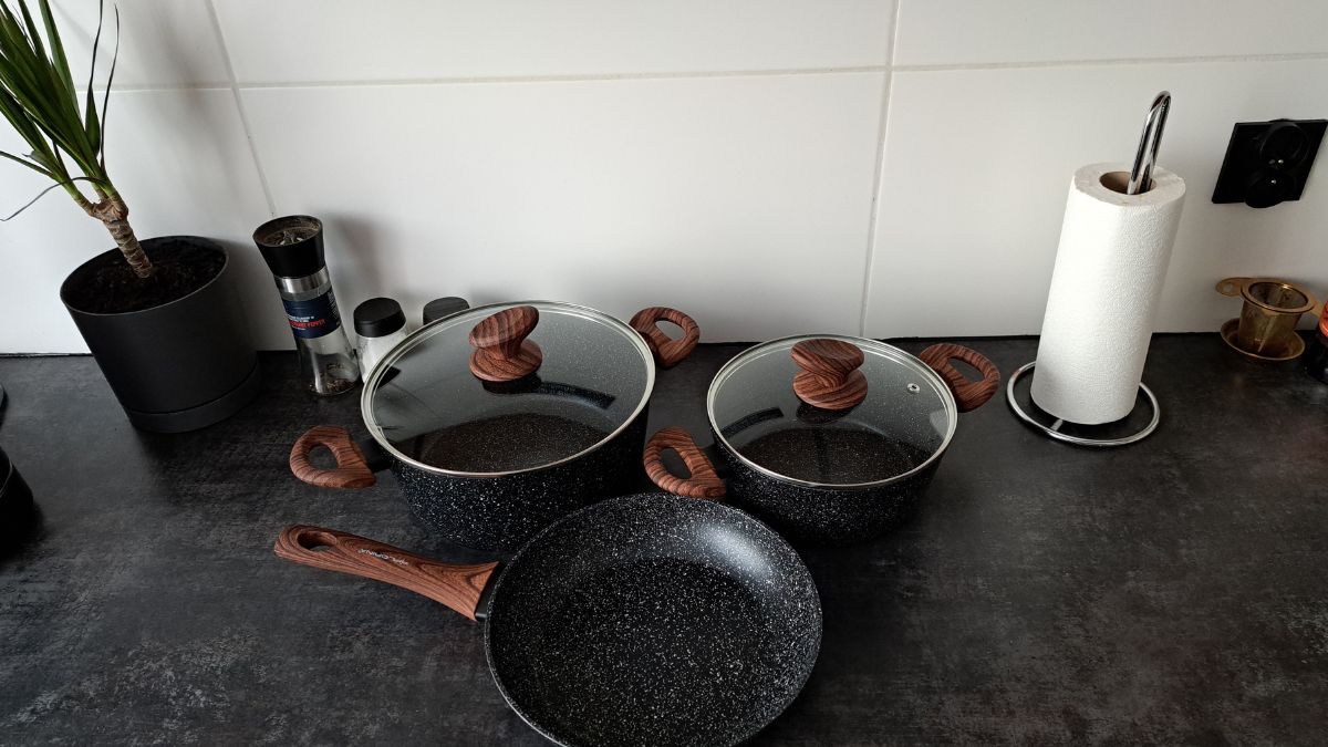 Ways You Are Completely Ruining Your Non-Stick Pans