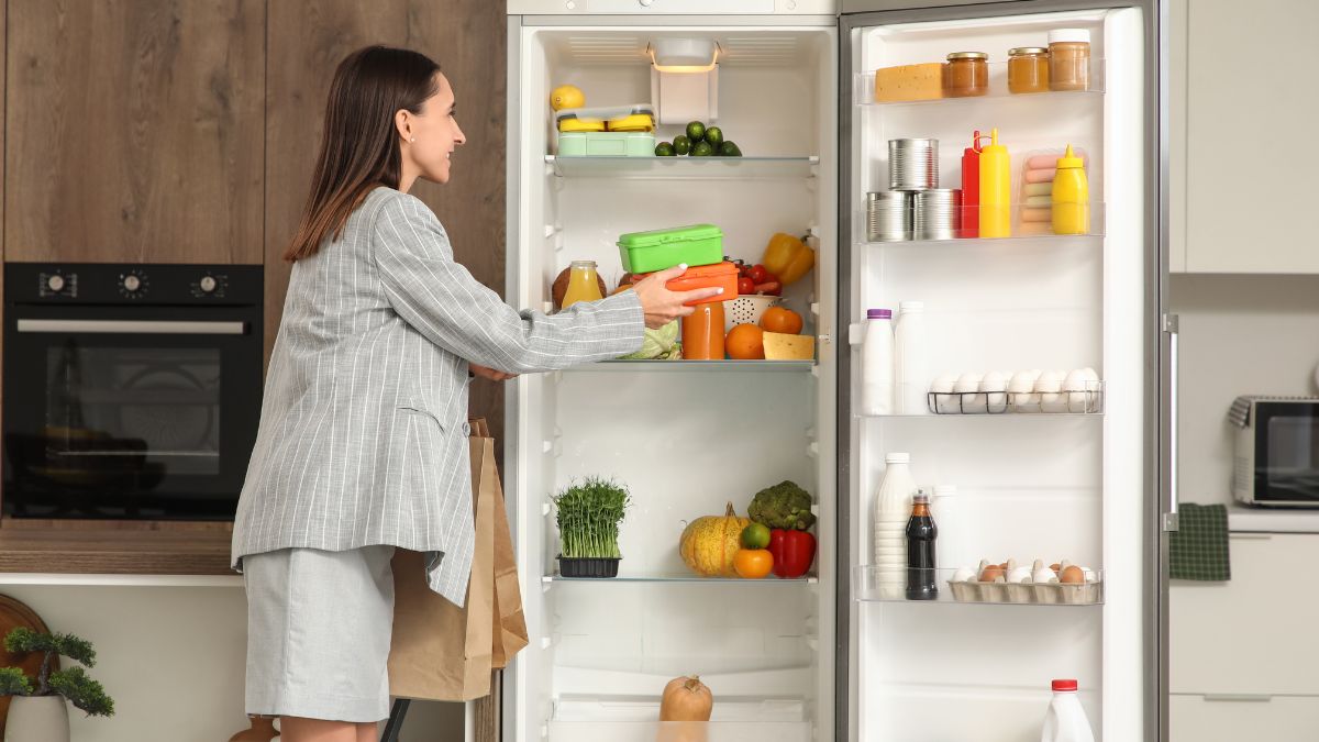 Petty Things Coworkers Do in the Office Fridge That Start Permanent Feuds