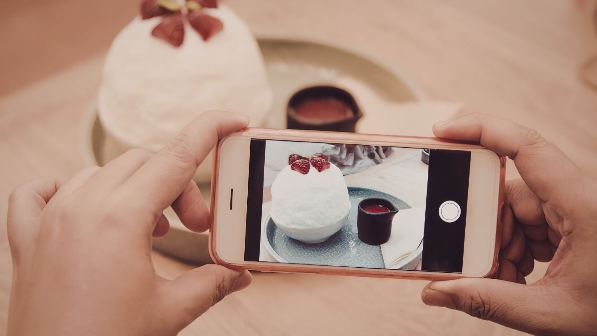 Here Is Why Experts Say You Should Stop Giving Apps Full Access to Your Photo Gallery