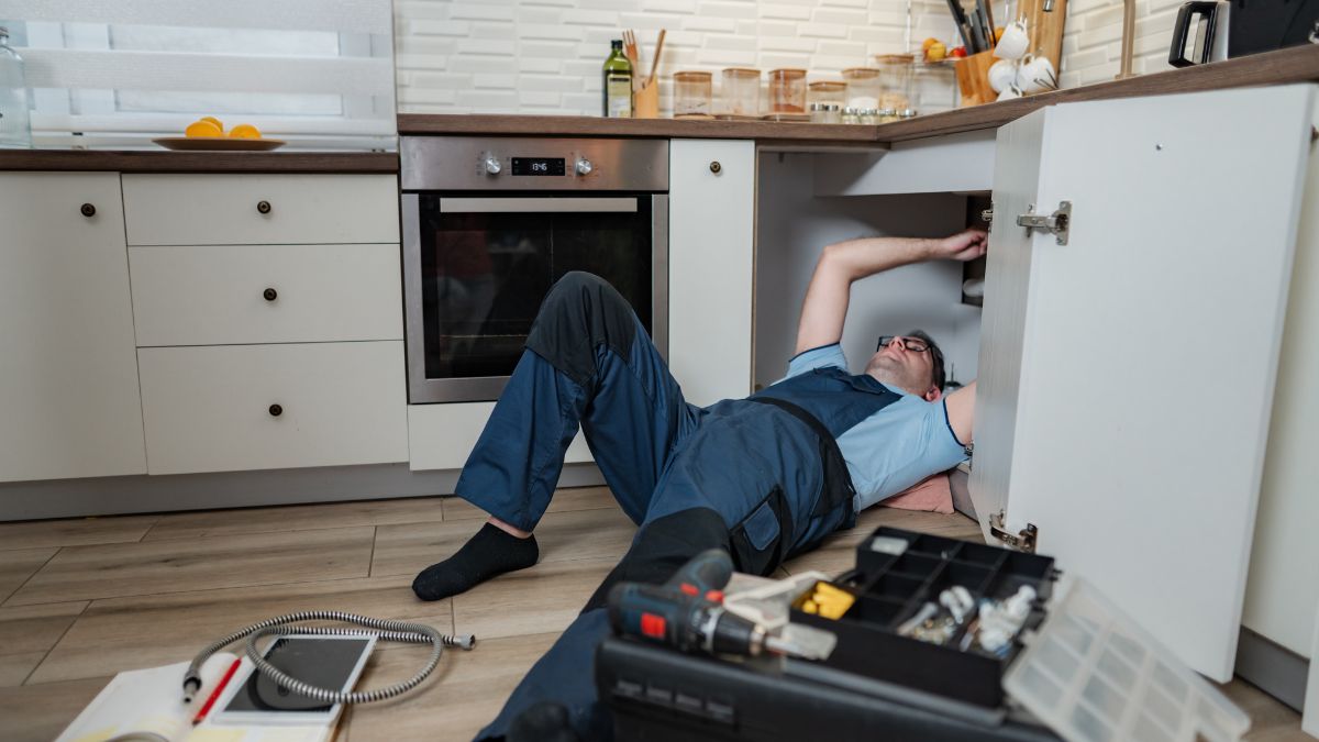 Sneaky Ways Plumbers Create Fake Leaks to Scam You Out of Thousands