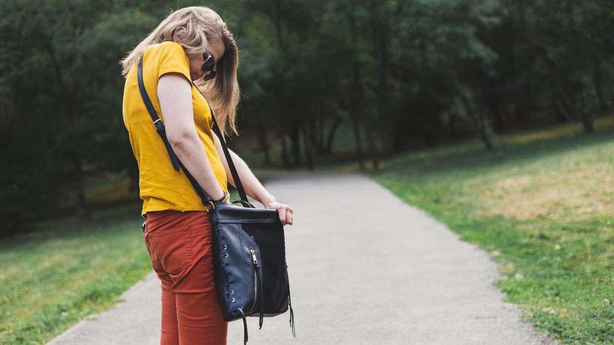 Common Items in Your Purse That Are Actually a Security Risk