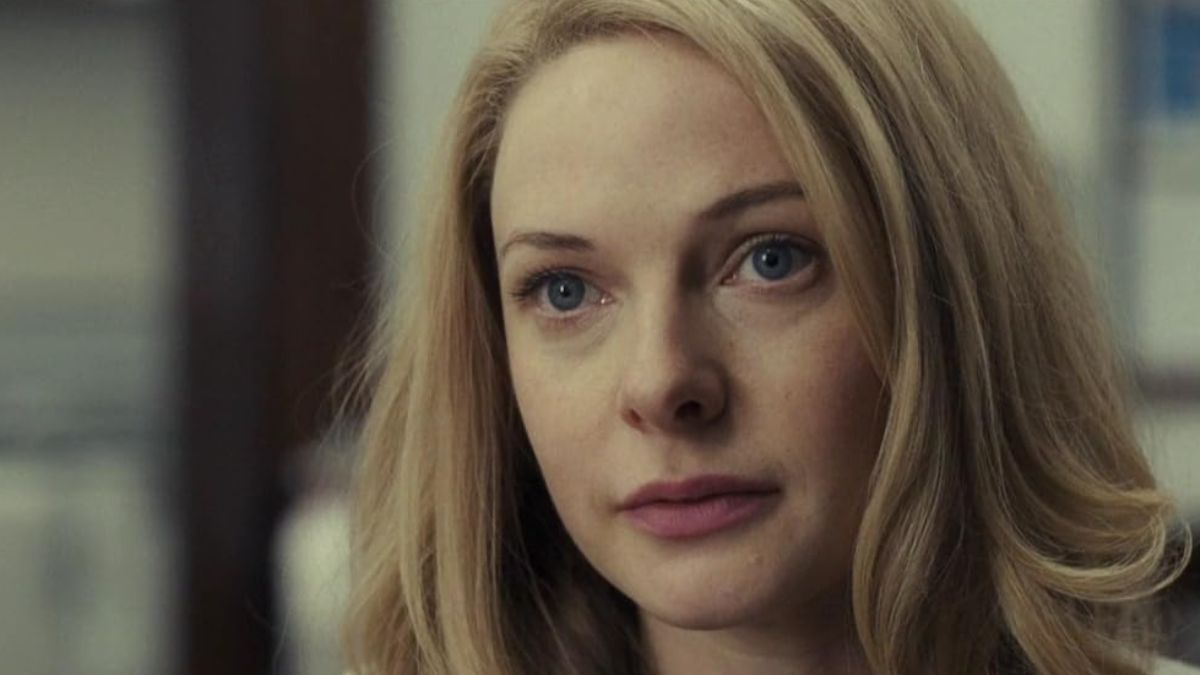 Rebecca Ferguson’s Gold Gown at 42 Is a Red Carpet Masterclass in Glamour