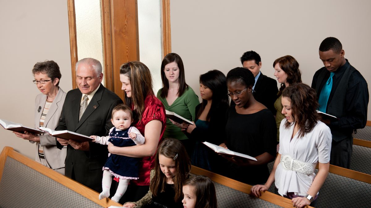 Things You Should Never Do When Attending a Religious Service