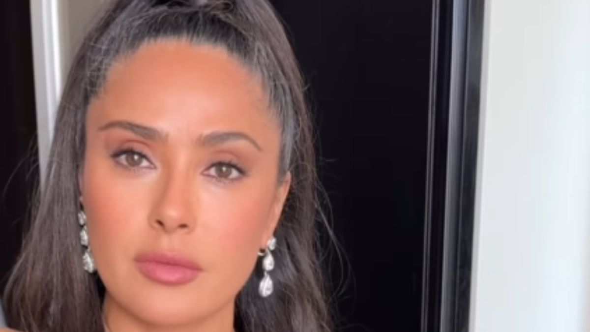 Salma Hayek’s Curve-Hugging Red Leather Corset Is a Timeless Power Piece at 59