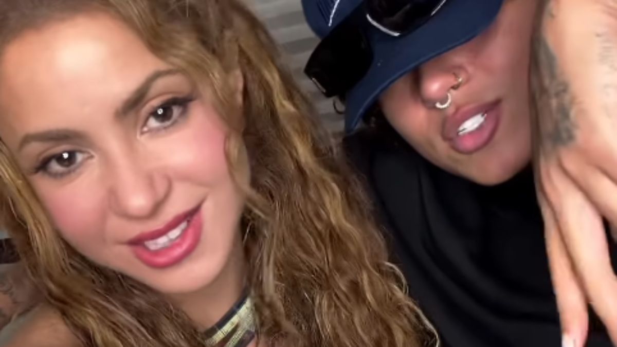 Shakira Draws Record-Breaking Crowd of 400,000 for Mexico City’s Zócalo Square