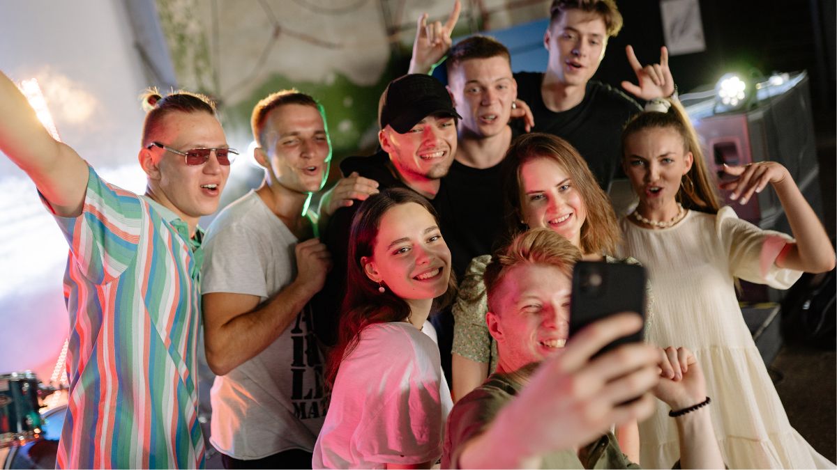 20 Subtle Ways Social Media Is Rewiring Your Brain Without You Noticing