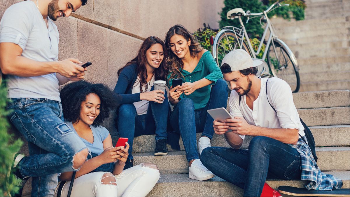 Things You Should Never Do on Social Media If You Value Your Mental Peace