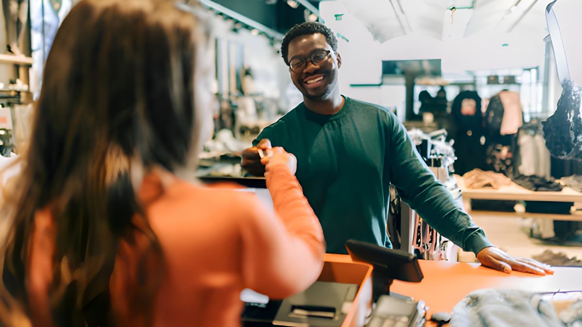 Subtle Signs You Are Being the Difficult Customer in a Store