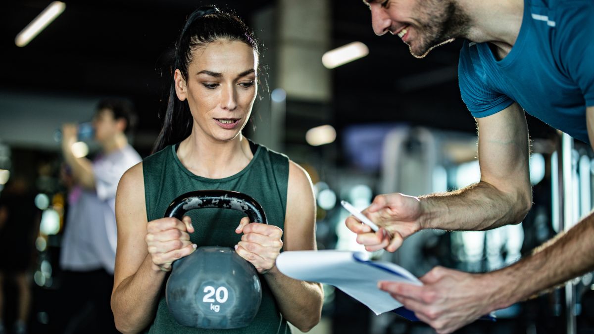 Doctors Strongly Advise Women Over 40 to Make Strength Training a Priority