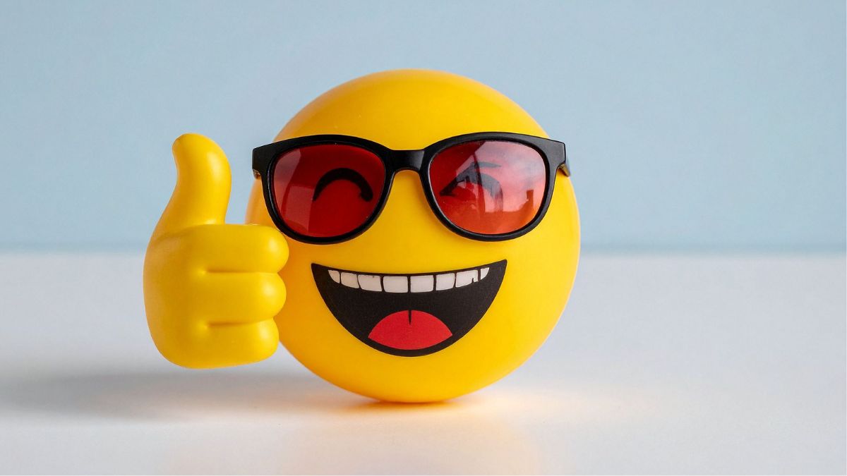 20 Everyday Hand Gestures That Are Deeply Offensive Abroad