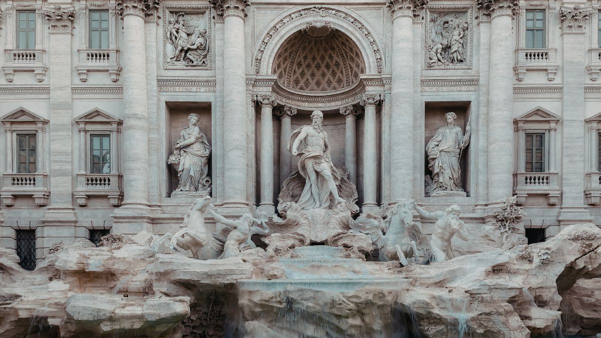 Popular Tourist Attractions That Locals Absolutely Hate