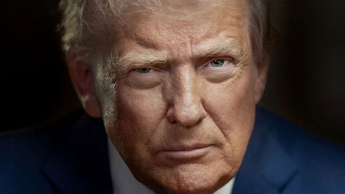 Dermatologists Weigh In on the Rash on Trump’s Neck That Has Social Media Buzzing