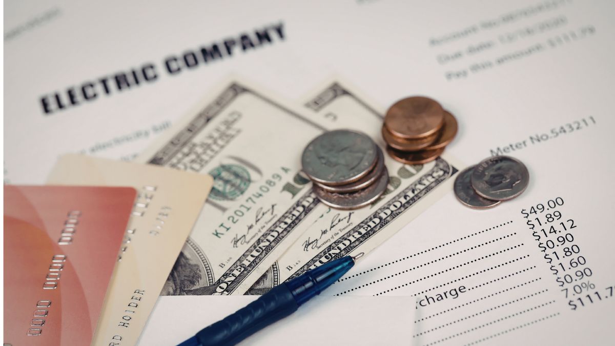 Ways to Save Money on Your Utility Bills This Summer