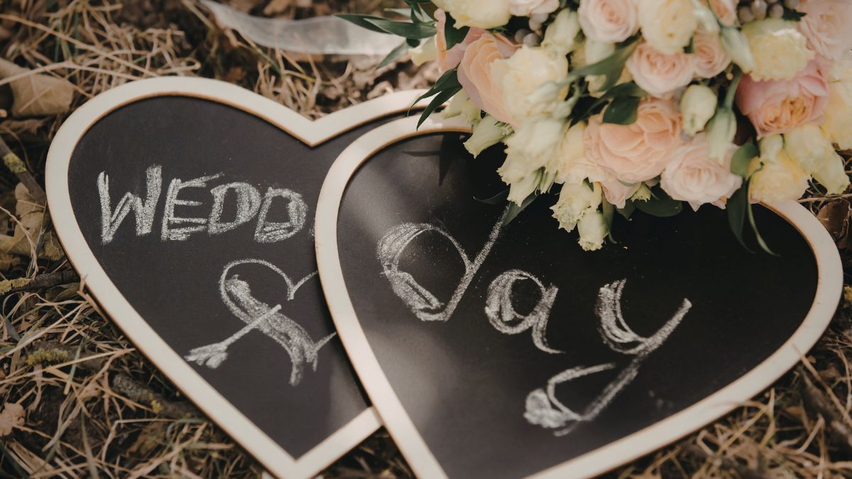 Unwritten Etiquette Rules You Are Breaking at Weddings