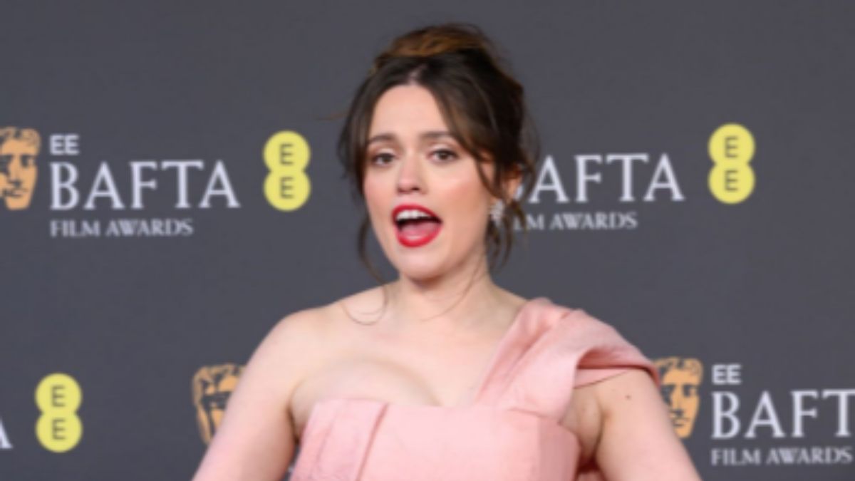 Aimee Lou Wood’s Blush Pink Emilia Wickstead Gown Is Old Hollywood Glam Done Right at the BAFTAs