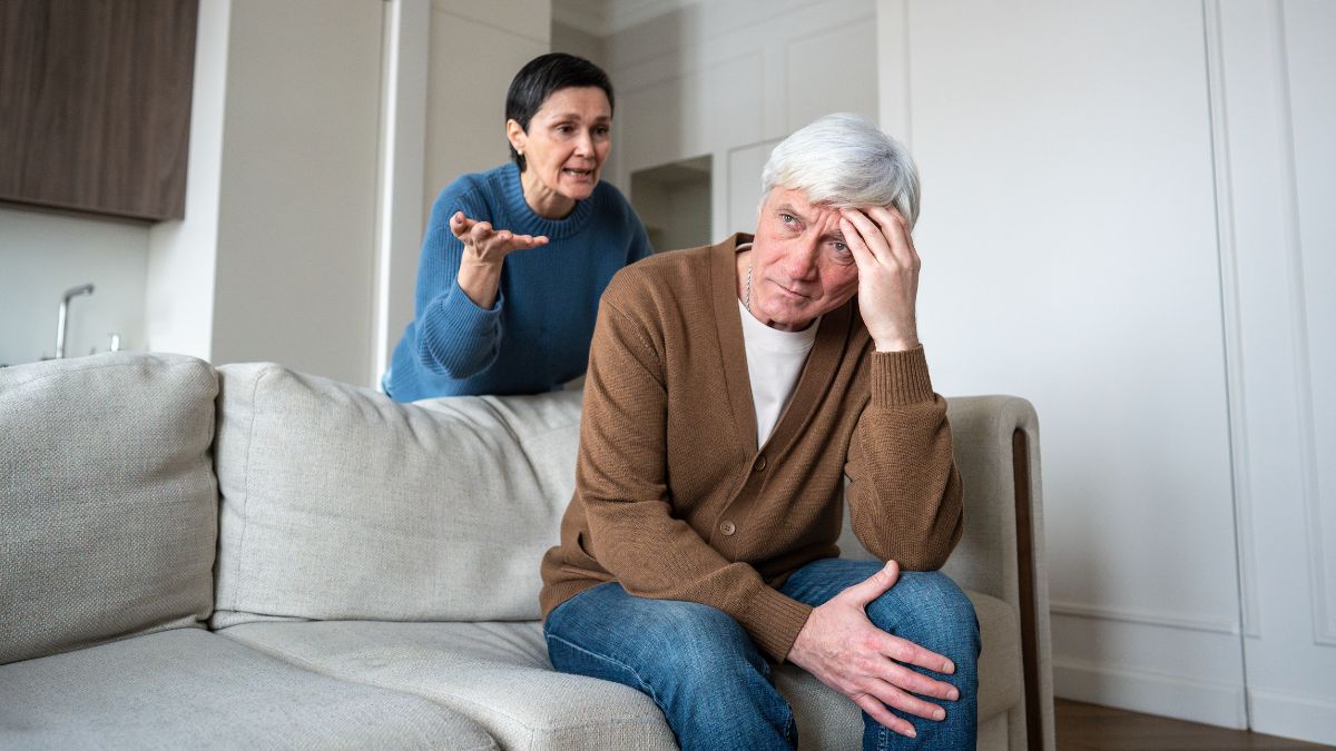 Scientists Say You Might Age Faster If You Often Spend Time With One Type of Person