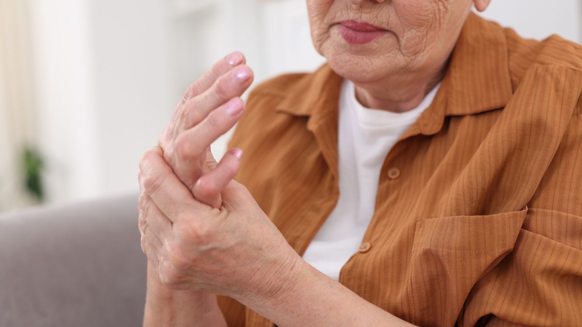 A Doctor Explains Why Your Body Aches More in the Spring