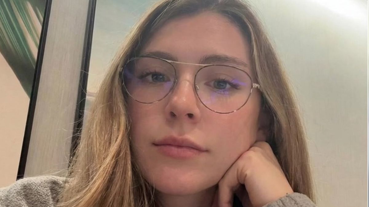 A Woman Heard One Comment From a Stranger and Suddenly All Her Symptoms Made Sense