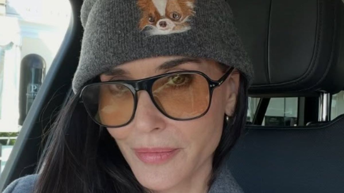 Demi Moore’s 63-Year-Old Black Feathered Gucci Gown Is The Ultimate Red-Carpet Power Move