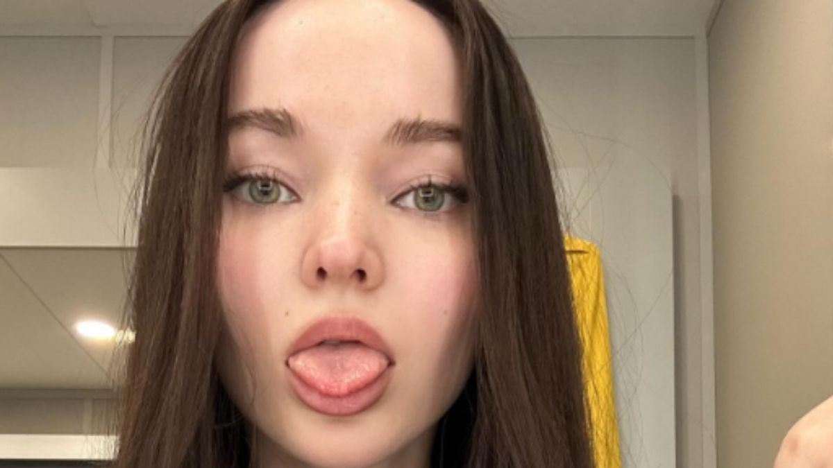 Dove Cameron’s Sleek Black Gown Is Timeless Red-Carpet Perfection