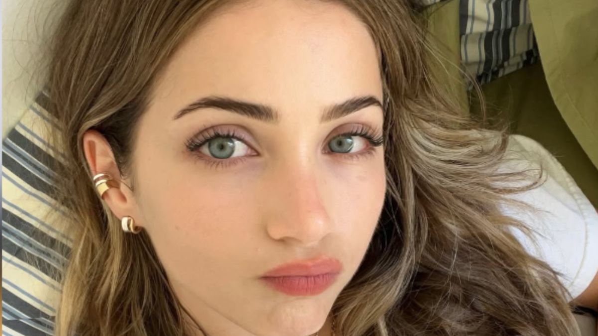 Emily Rudd’s Showstopper Dress Is The Ultimate Premiere-Ready Statement Piece