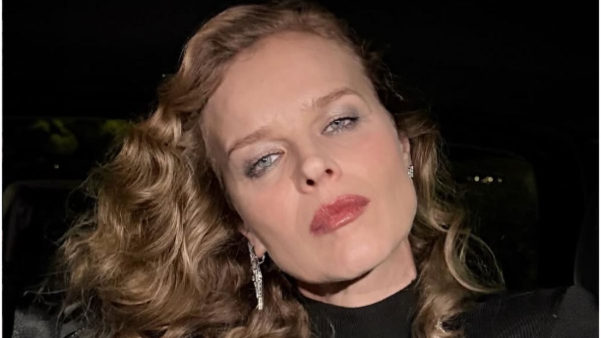 Eva Herzigova at 52 Dazzles in Paris With a Daring Black Blazer Look