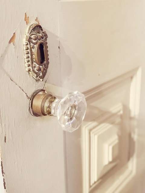 Glass Cabinet Knobs
