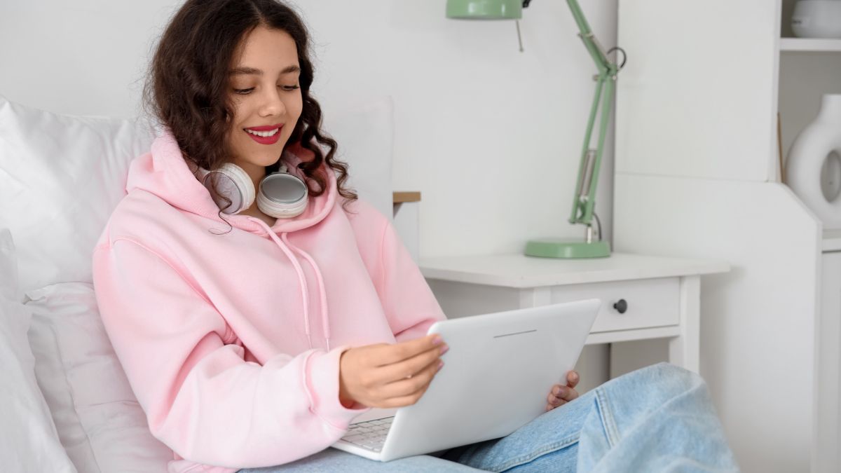 Two Everyday Habits That Speed Up Aging and Can Harm Your Organs, According to a Nutritionist