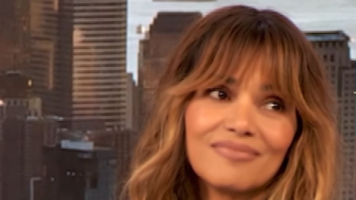 Halle Berry’s Bold Latex Skirt Is the Ultimate Statement-Making Tonight Show Look