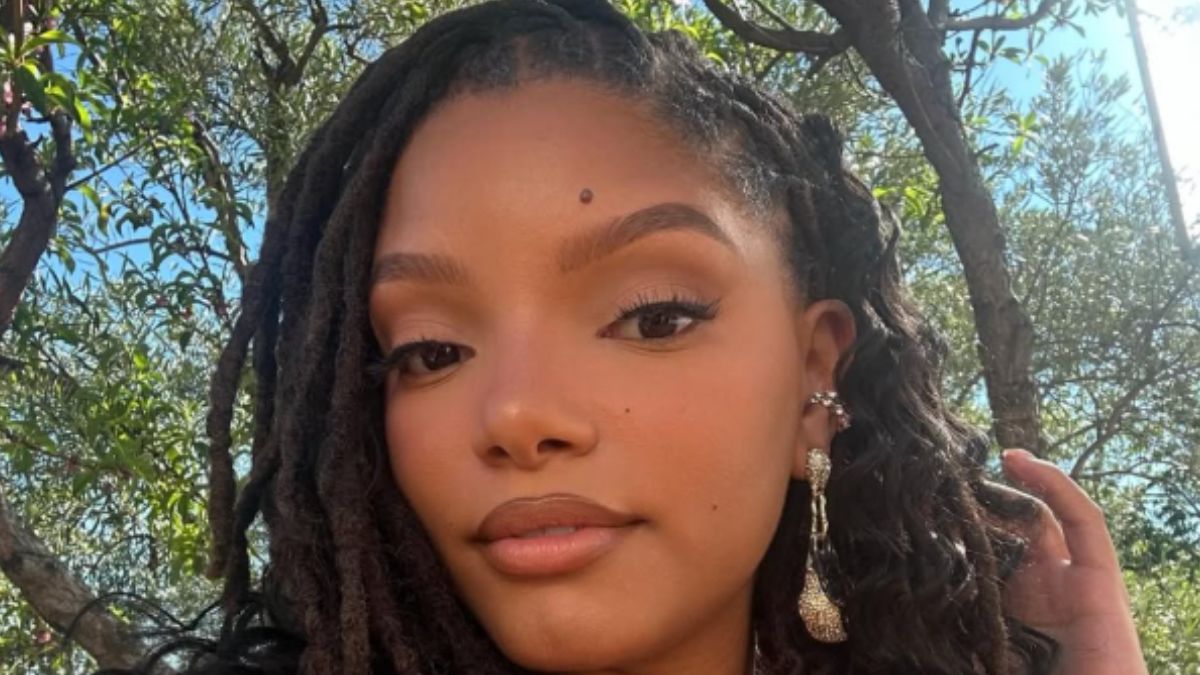 Halle Bailey’s Sculptural Stéphane Rolland Gown at the NAACP Image Awards Is a Masterclass in Red Carpet Dressing