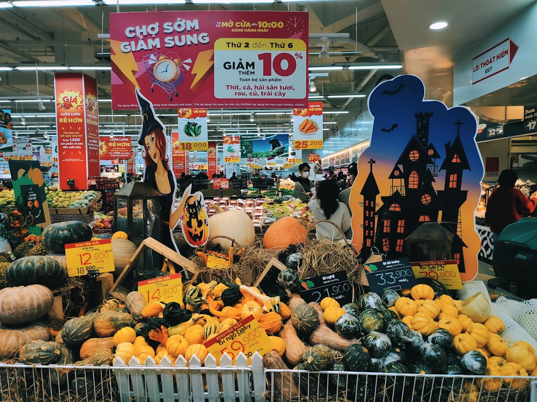 Seasonal Displays Supermarket