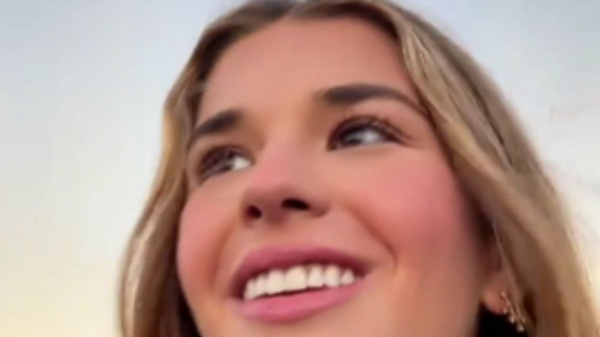 A Viral Video of Kai Trump Posing Near Military Helicopters Sparks Widespread Confusion