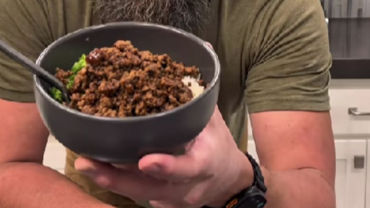 Gen Z Men Are Completely Obsessed With “Boy Kibble,” a Meal That Looks Like Dog Food