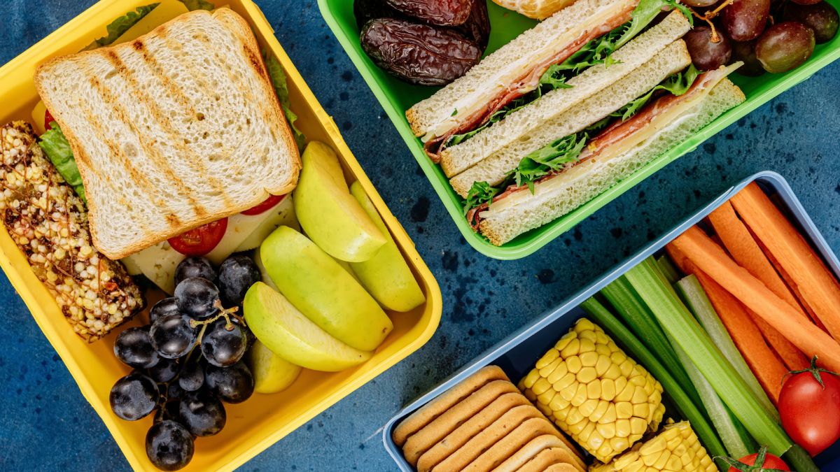 Dangerous Things You Pack in Your Kids’ Lunches That Teachers Constantly Throw Away