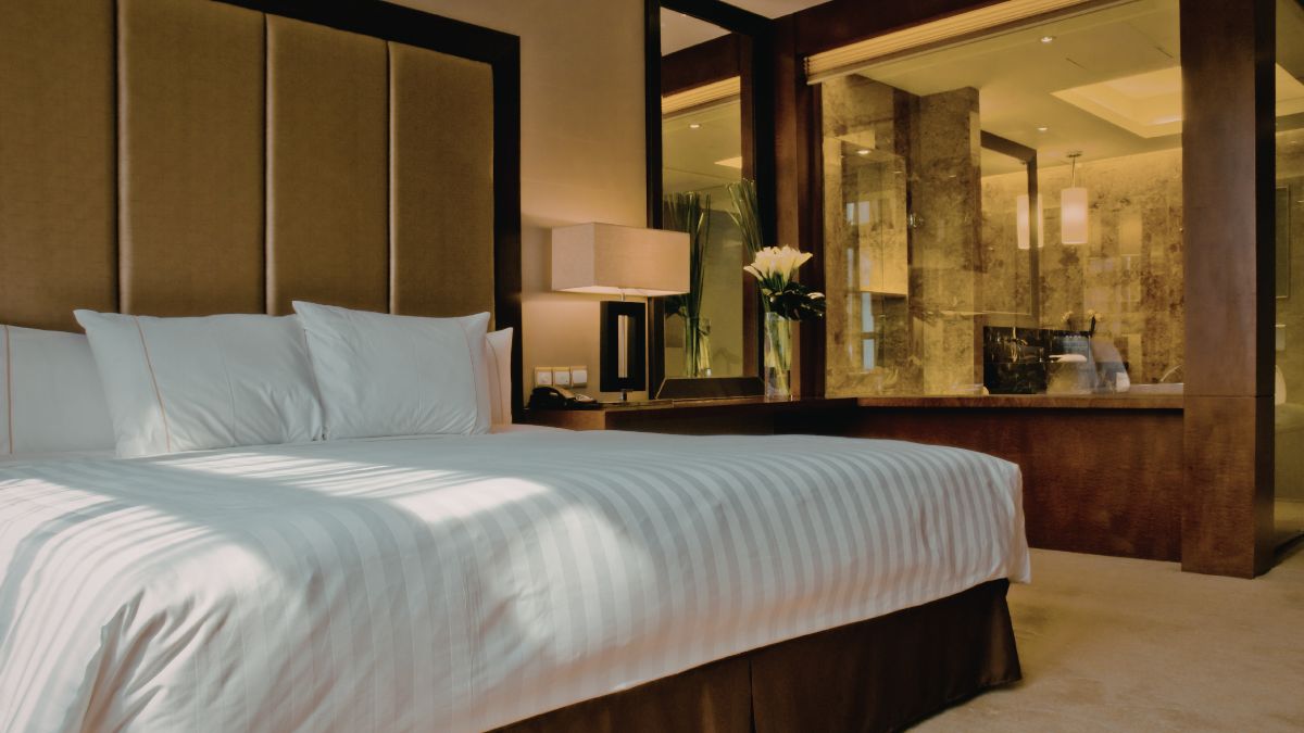 Hidden Tricks Luxury Hotels Use to Make Guests Spend More Without Noticing