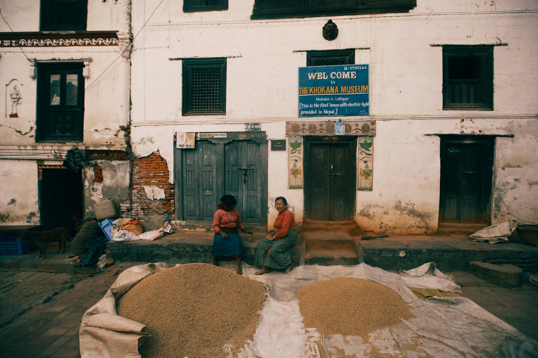 Participating Poverty Tourism