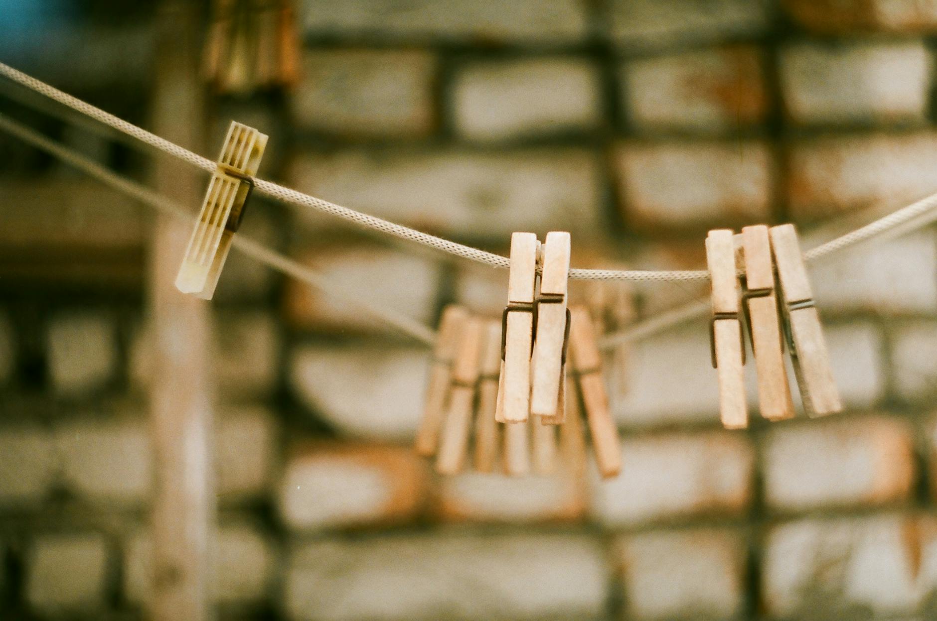 Wooden Clothespins Life Hacks