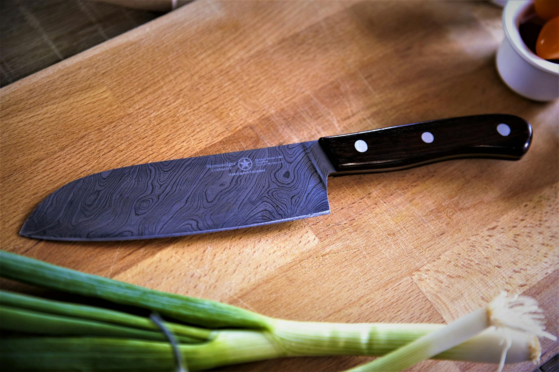 Dull Kitchen Knife