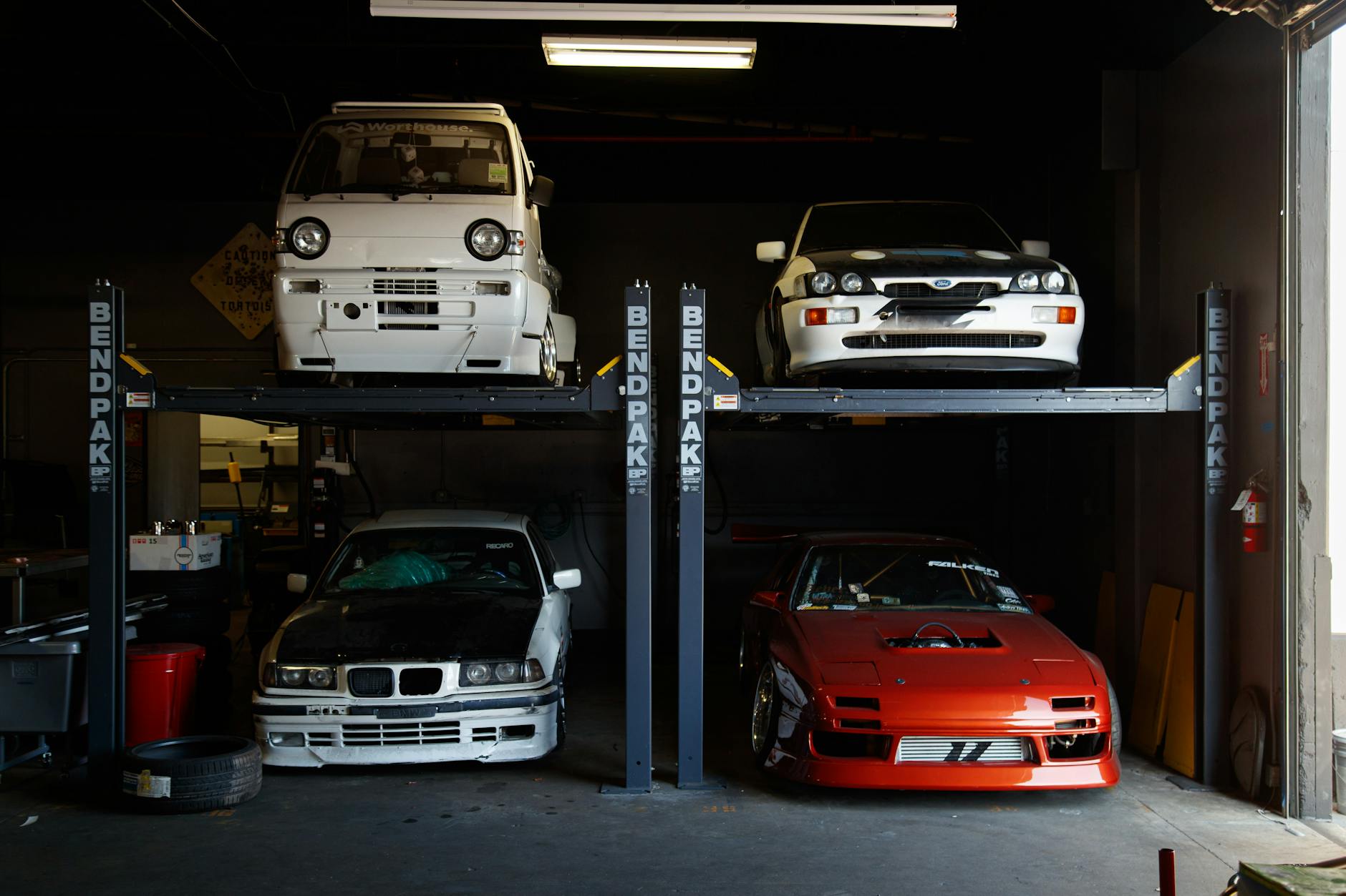 Zones Garage