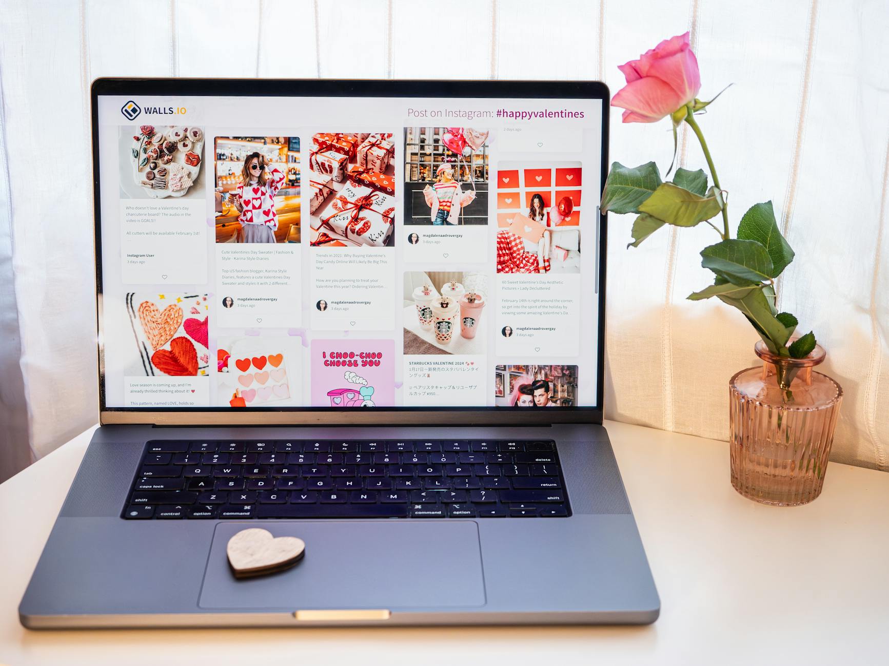 Crowded Social Media Feed