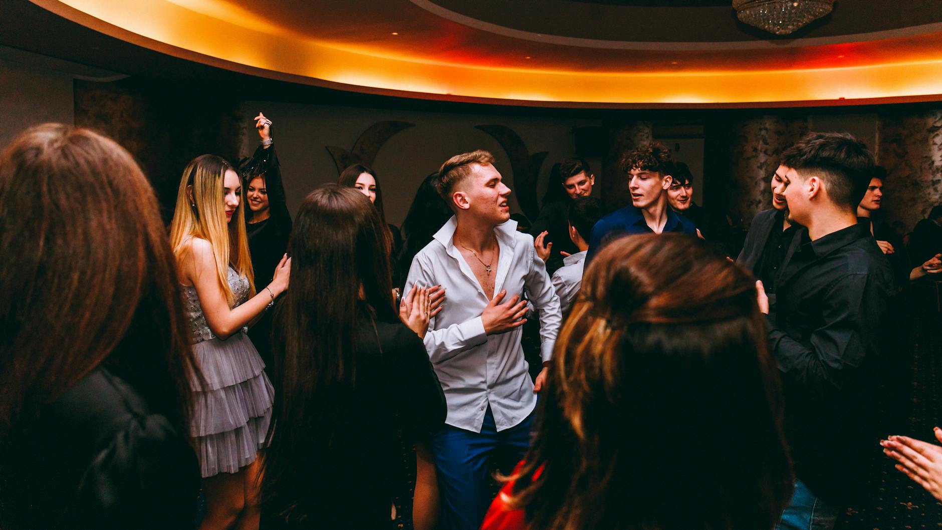 Social Exclusion On Dancefloor