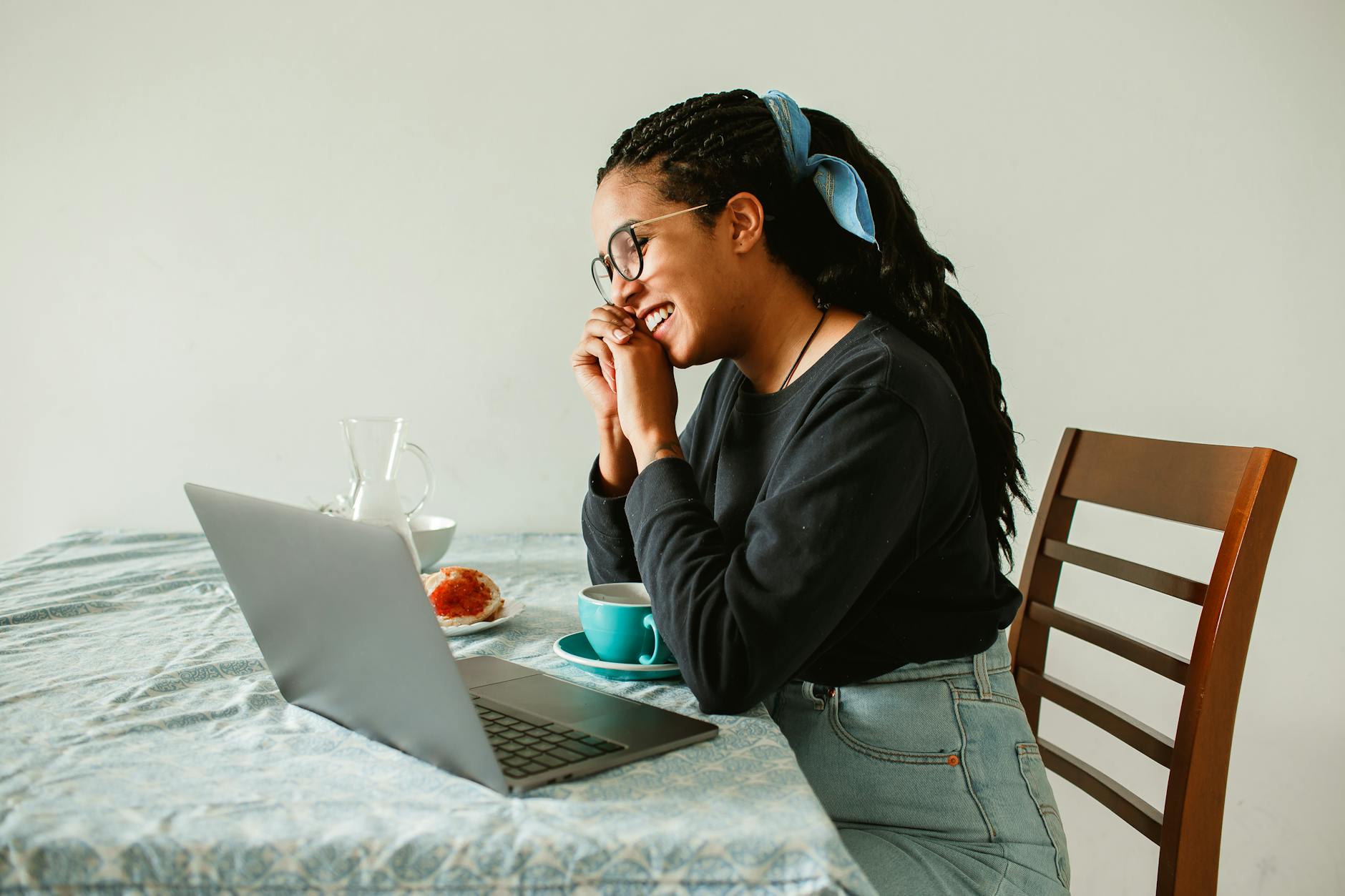 Multitasking Breakfast Productivity