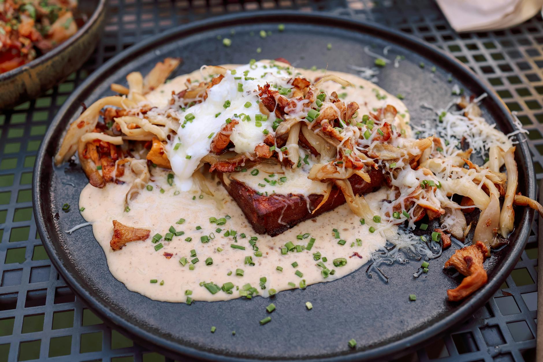 Plate Scraping Restaurant