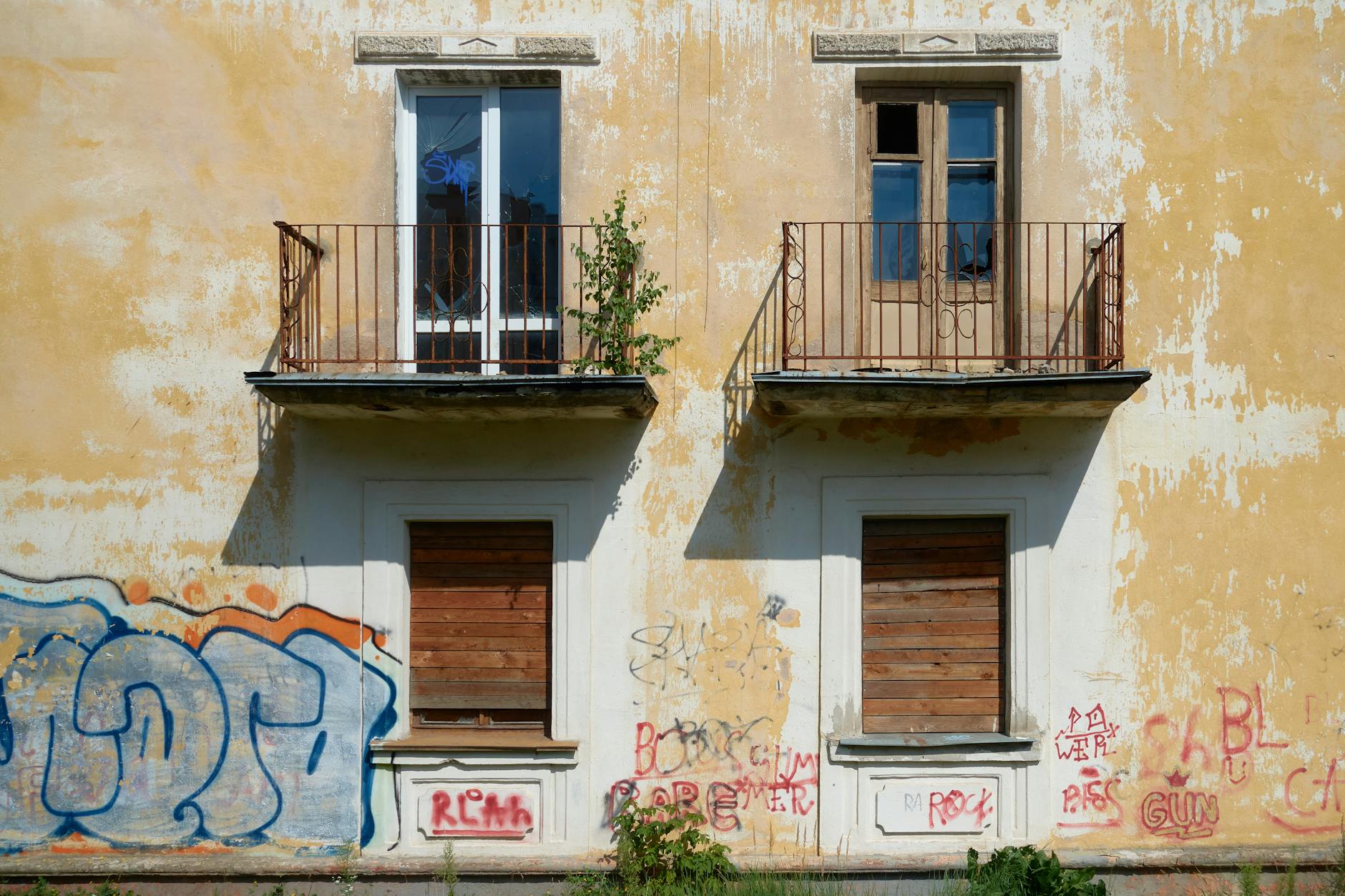 Graffiti And Broken Windows