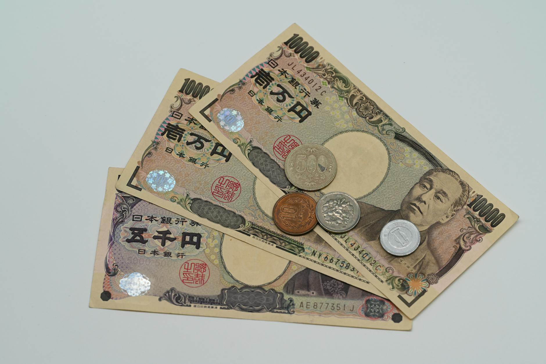 Japanese Yen Notes