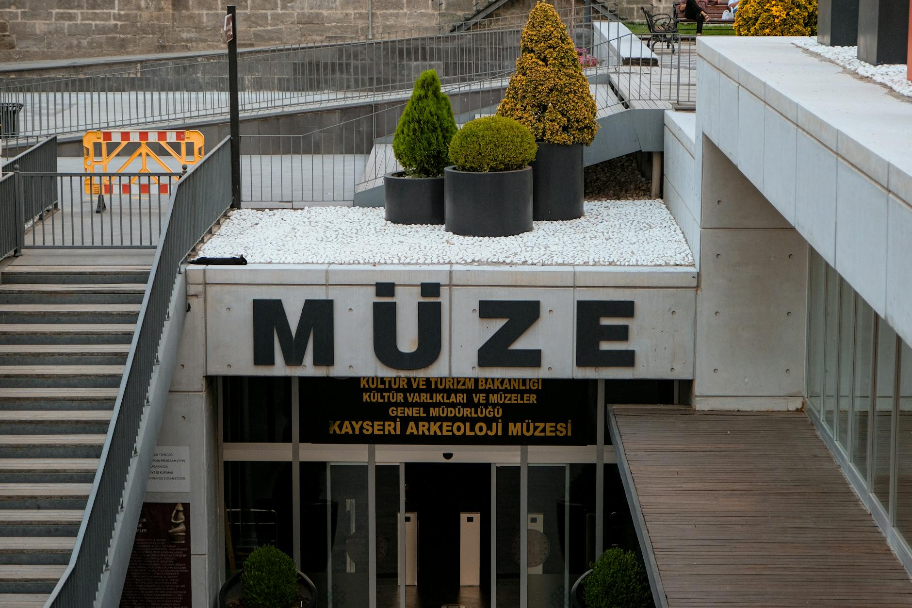 Ignoring Barriers Museum